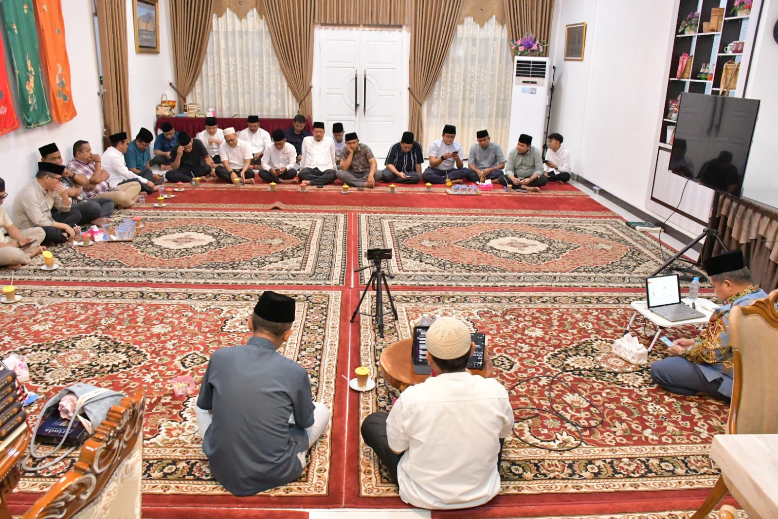 pengajian-rutin-pemkab-agam,-kadinkes-ungkap-rahasia-kesehatan-di-balik-gerakan-salat