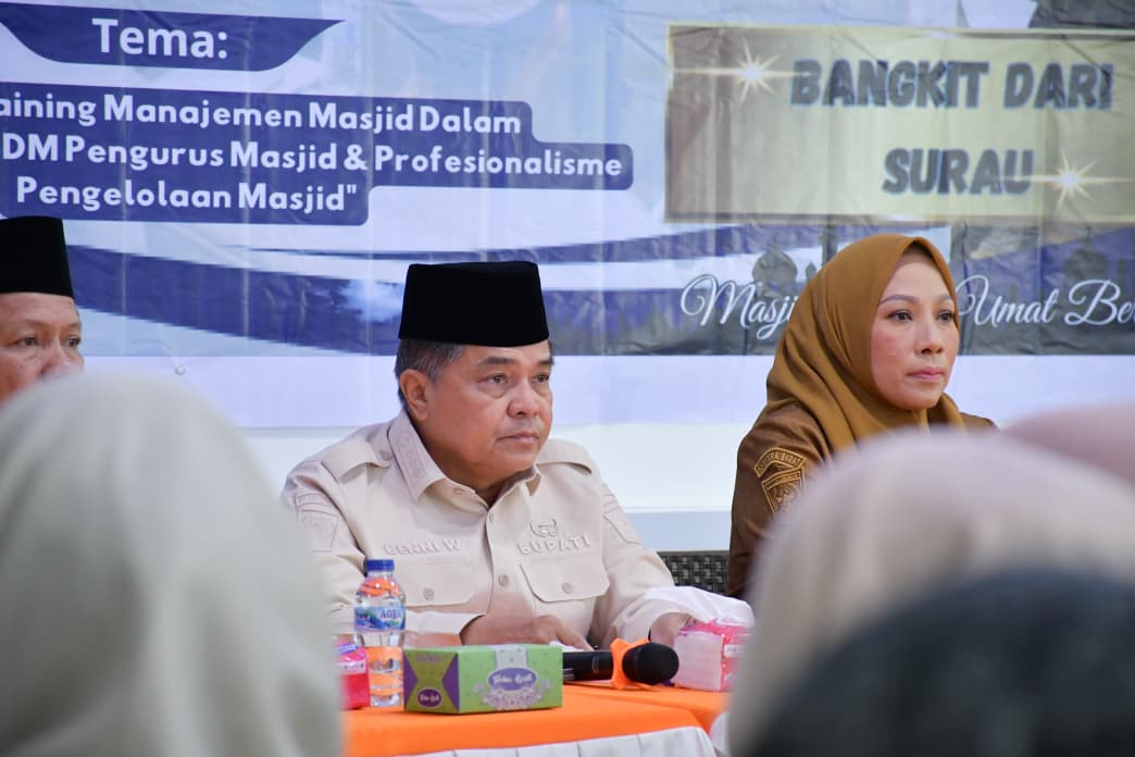 masjid-megah-tak-cukup,-bupati-agam-ajak-kembalikan-surau-sebagai-pusat-peradaban-umat