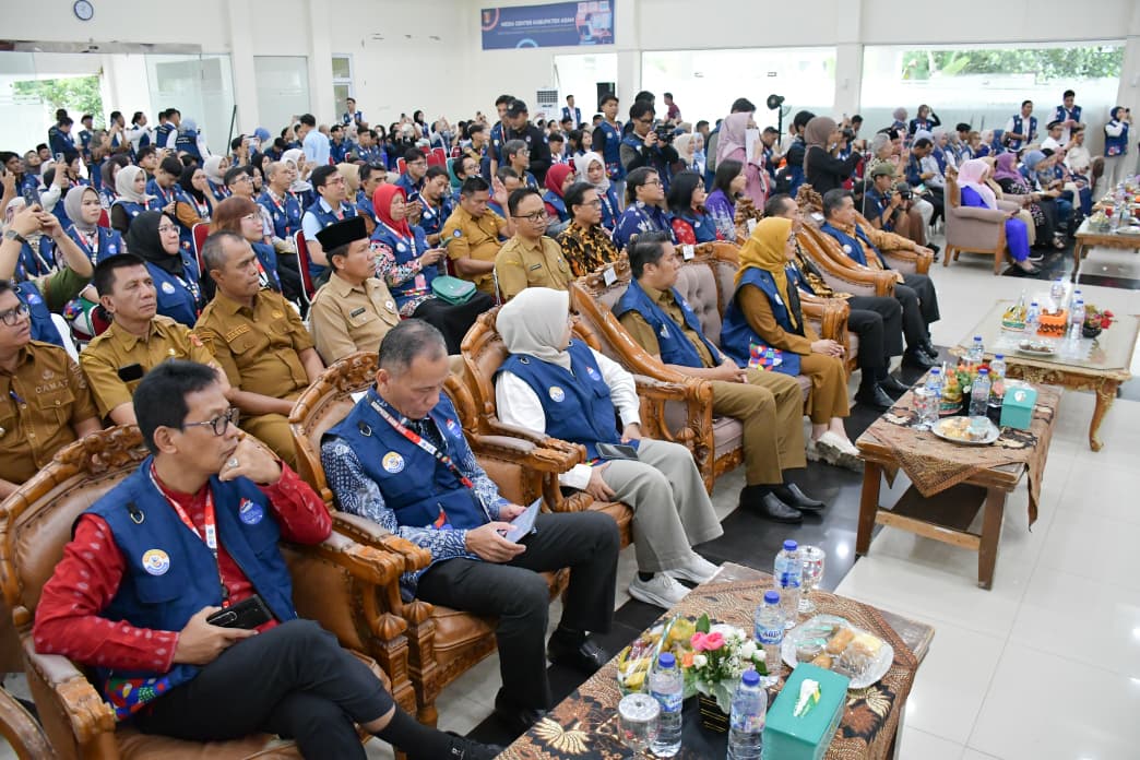 wamendikti-resmikan-kkn-tematik-2026-di-agam,-dorong-kampus-jadi-pusat-solusi-persoalan-masyarakat