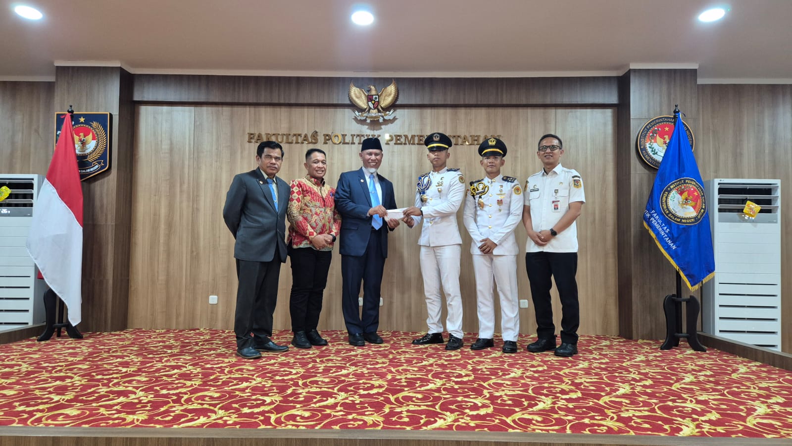 siapkan-kader-birokrasi-masa-depan,-gubernur-mahyeldi-tekankan-integritas-hingga-transformasi-digital-kepada-praja-ipdn-asal-sumbar