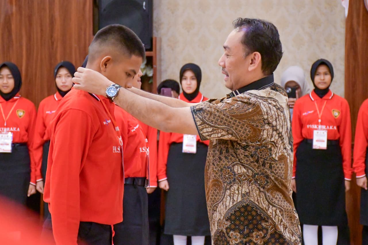 wabup-agam-buka-pemusatan-diklat-calon-paskibraka,-tekankan-disiplin-dan-jiwa-kepemimpinan