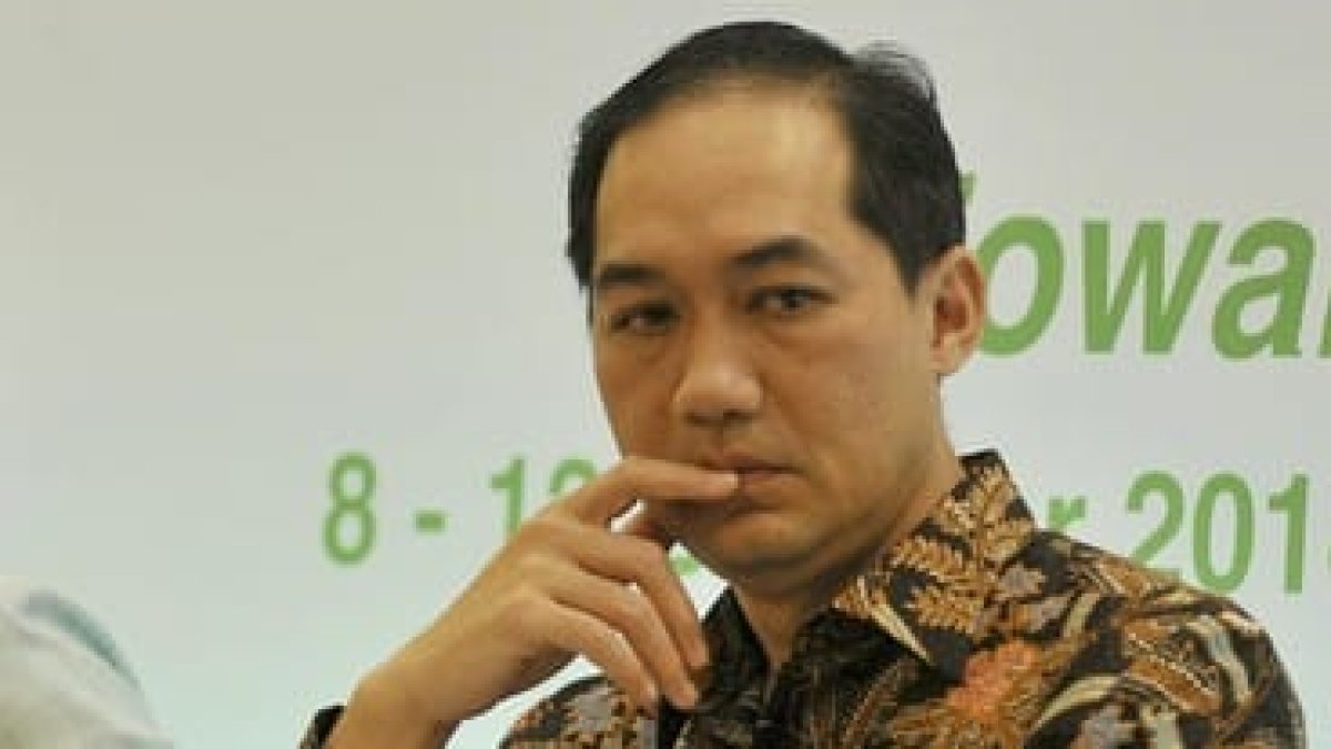 Mantan Menteri Perdagangan Muhammad Lutfi berbicara mengenai kedaulatan ekonomi dan tantangan pasar modal Indonesia.